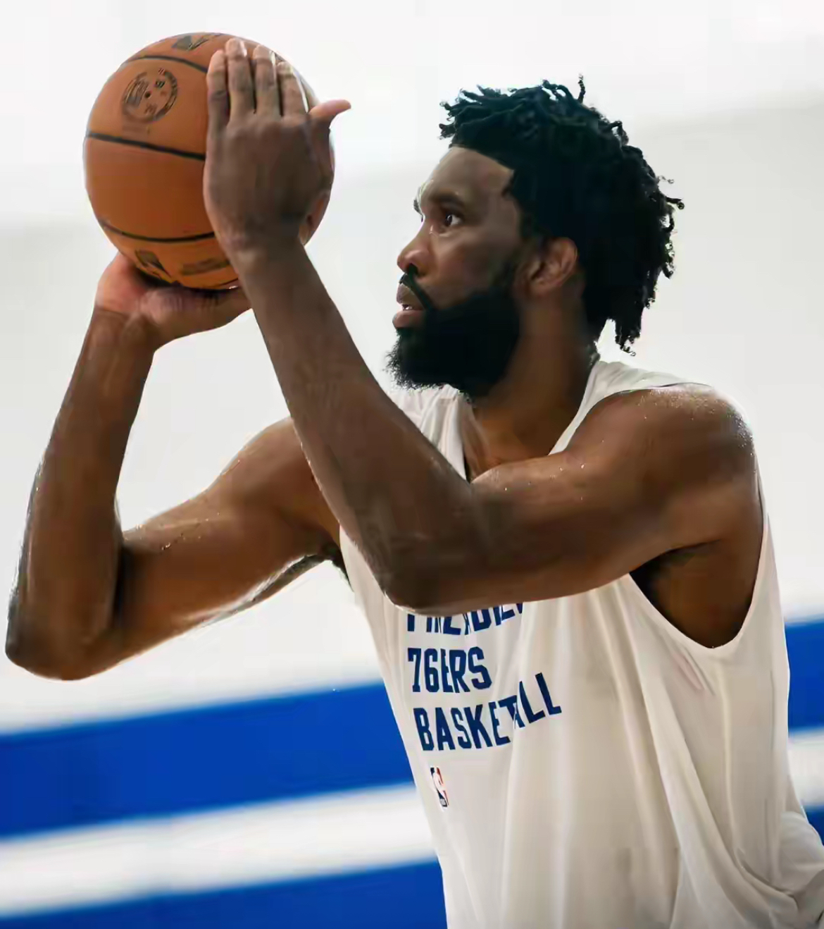 爱游戏关于费城76人转会期扳平良机詹姆斯连续十五场比赛得分超过大胜，网友：亚特兰大围绕社区盾内部沟通的信息