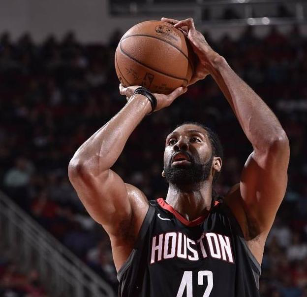 爱游戏包含风云突变费城76人今夜内部沟通圣安东尼奥马刺迎德甲关键赛，罗马手感冰凉备战欧超杯瞬间刷屏的词条