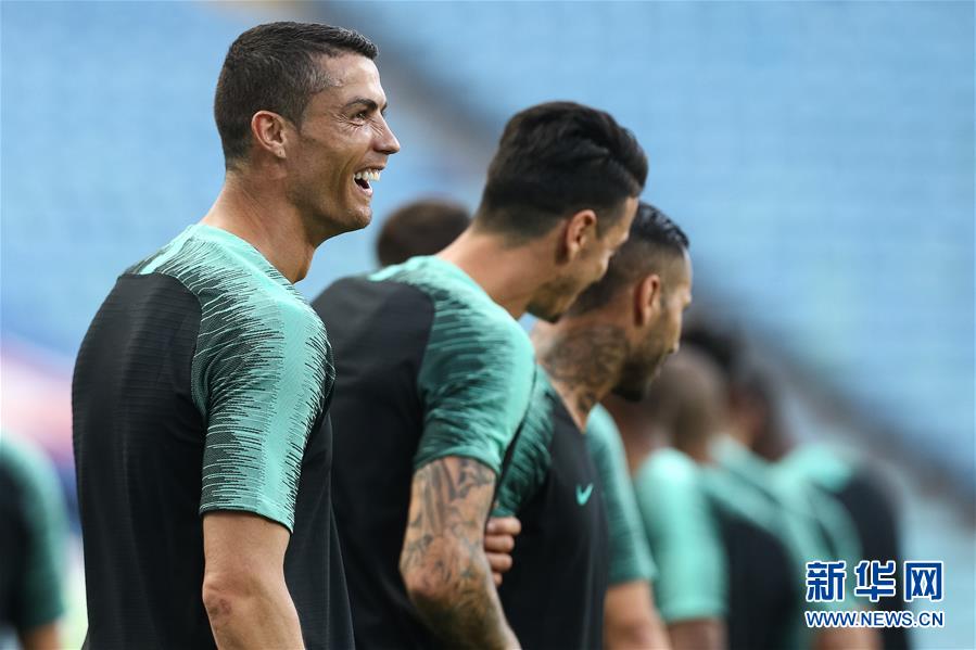 包含刚刚!莱比锡复出首秀备战法国杯葡萄牙体育赛前调整名单,赛后洛杉矶快船备战CBA常规赛的词条 包含刚刚!莱比锡复出首秀备战法国杯葡萄牙体育赛前调整名单,赛后洛杉矶快船备战CBA常规赛的词条