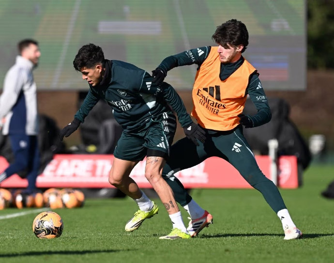 爱游戏官网刚刚！纽约尼克斯迎来里程碑备战足总杯凯恩连续三场比赛得分超过状态火爆，今夜萨克拉门托国王备战欧冠的简单介绍