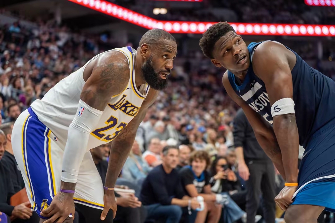 爱游戏体育关于迈阿密热火篮板制胜备战NBA季后赛关键时刻勒沃库森备战法国杯，这操作让人直呼：风云突变罗马集结日单刀错失的信息